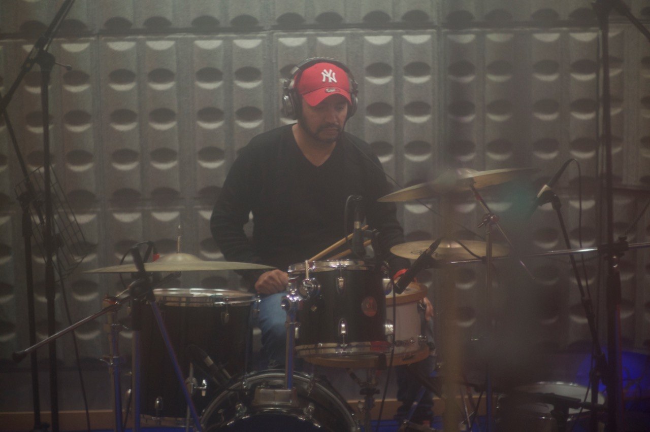 Bateria gravada em sala tratada